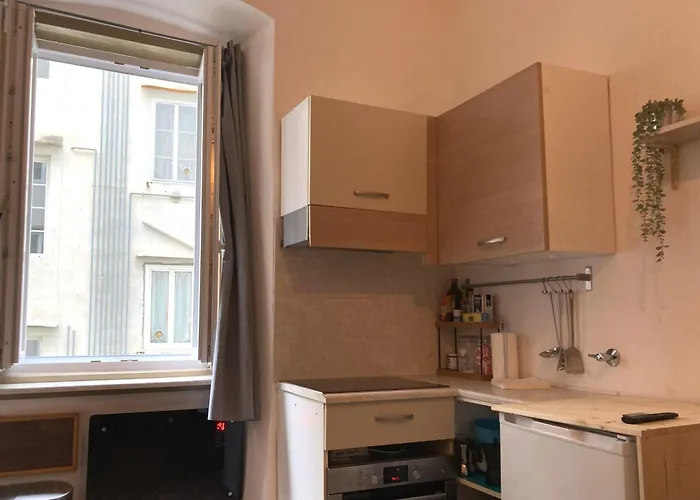 No Name - Via Dell'istria 12 *