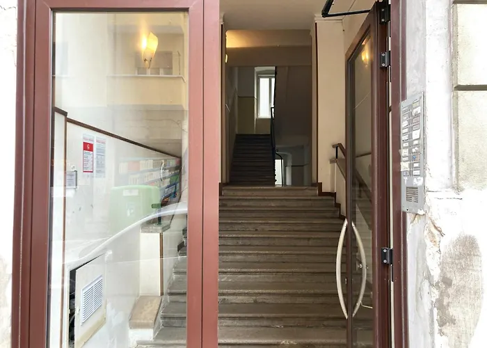 No Name - Via Dell'istria 12