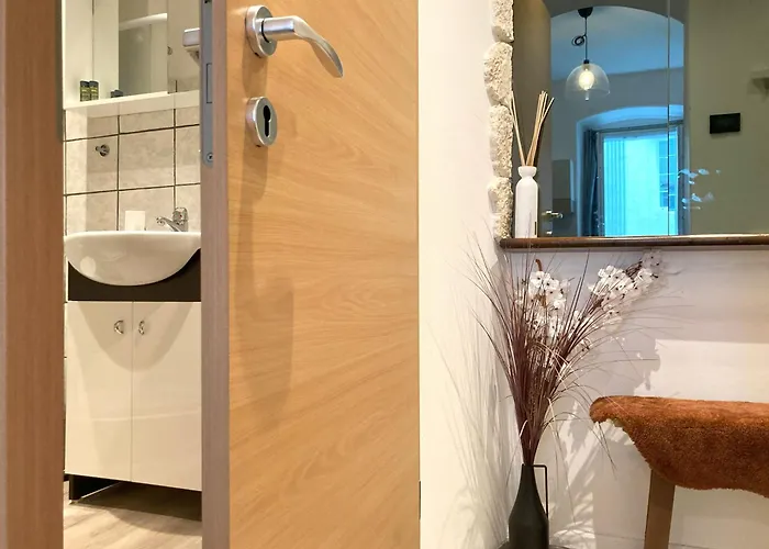 No Name - Via Dell'istria 12